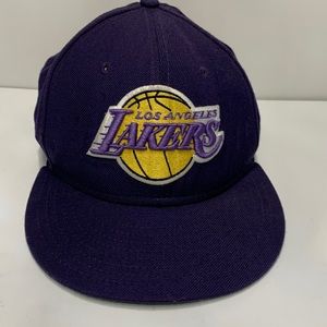 New Era- Vintage Lakers NBA snap back baseball hat purple